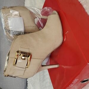 Guess Dakayla Open Toes Suede Heels Size 6.5